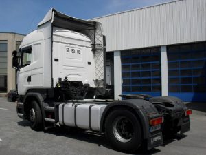 SCANIA R400LA