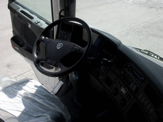 SCANIA R420LA