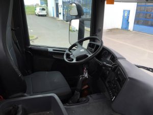 SCANIA P380LA