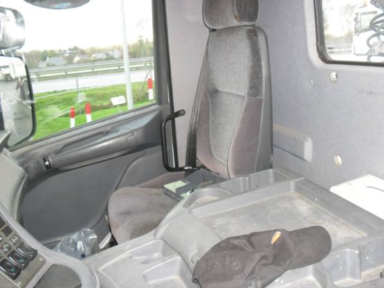 SCANIA P114 340