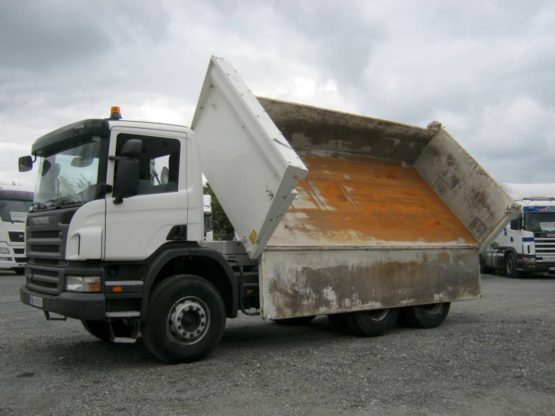 SCANIA P380CB