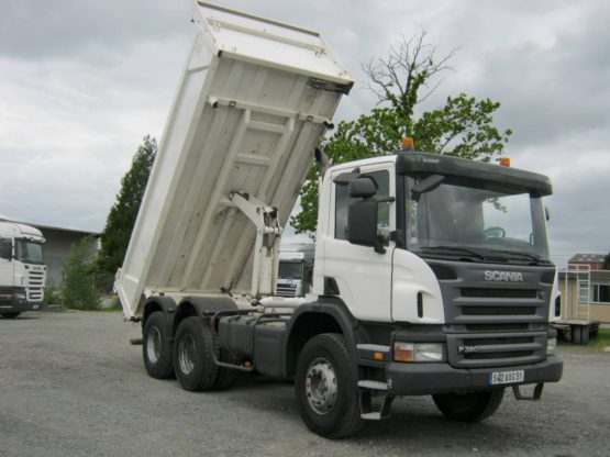 SCANIA P380CB