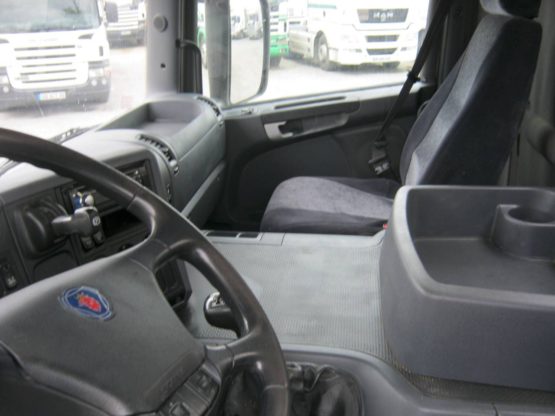 SCANIA P380CB