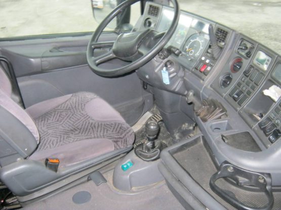 SCANIA R164LA
