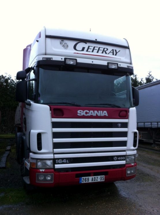 SCANIA R164LA