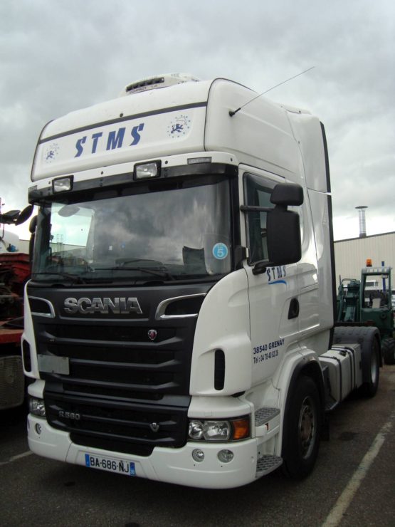 SCANIA R560LA