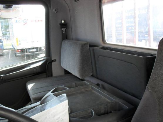 SCANIA P94GB