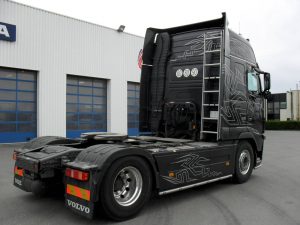 VOLVO FH16