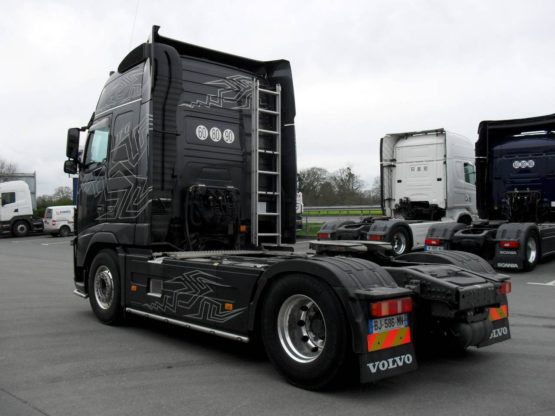 VOLVO FH16