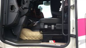 SCANIA R560LA