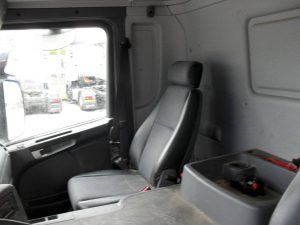 SCANIA P380LB