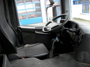 SCANIA P380LB