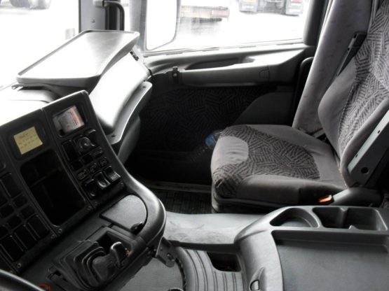 SCANIA R124LA