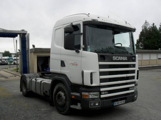 SCANIA R124LA