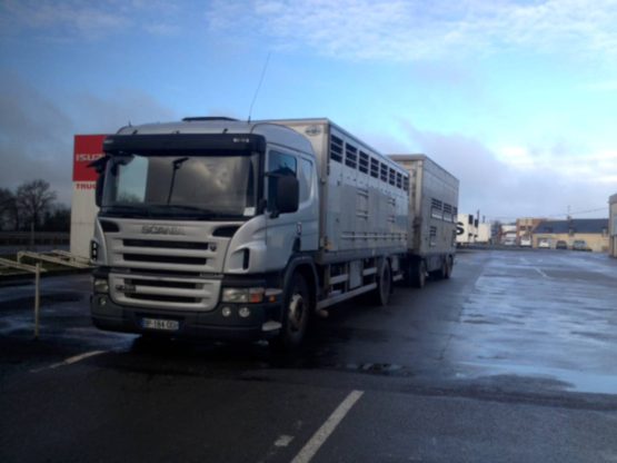 SCANIA P420LB