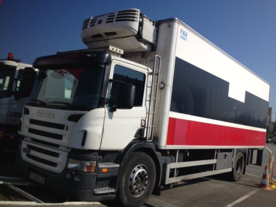 SCANIA P270DB