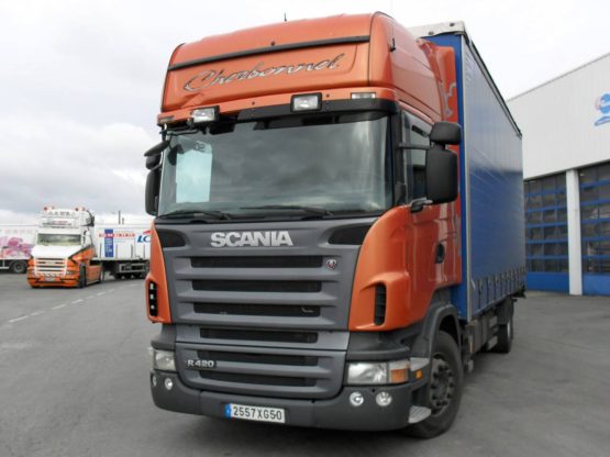 SCANIA R420LB