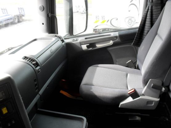 SCANIA R420LA
