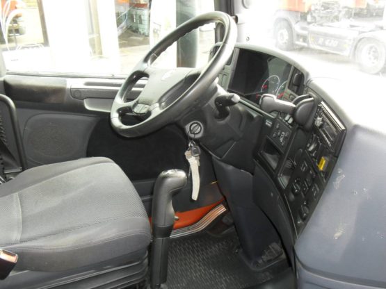 SCANIA R420LA