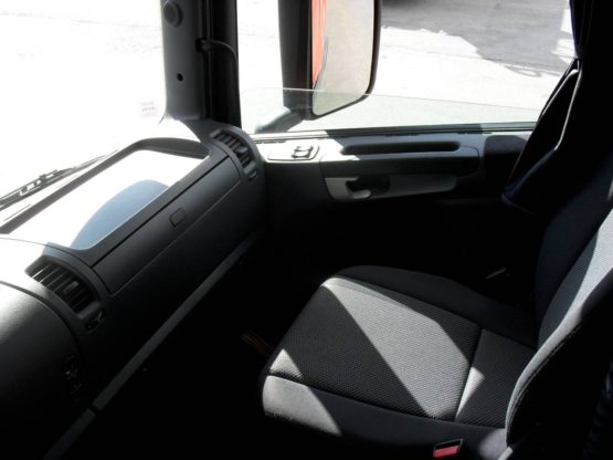 SCANIA R420LA