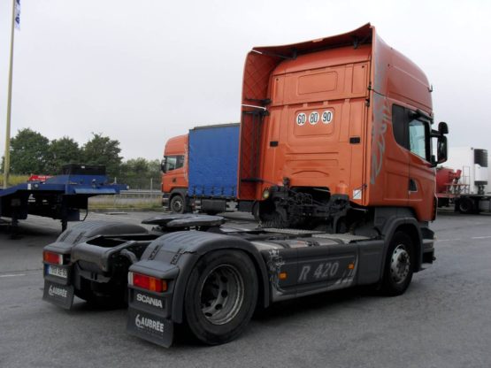 SCANIA R420LA
