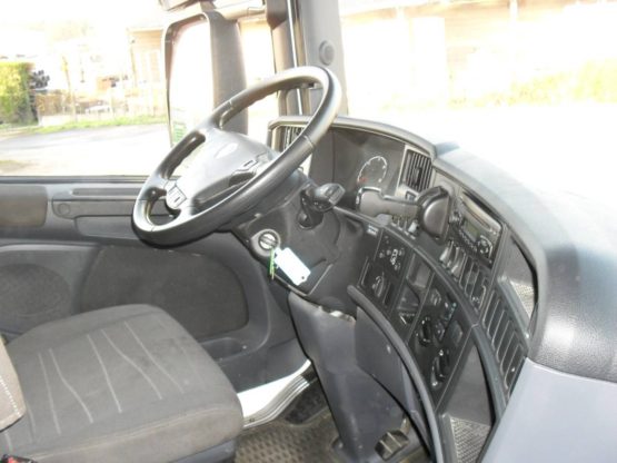 SCANIA R420LA