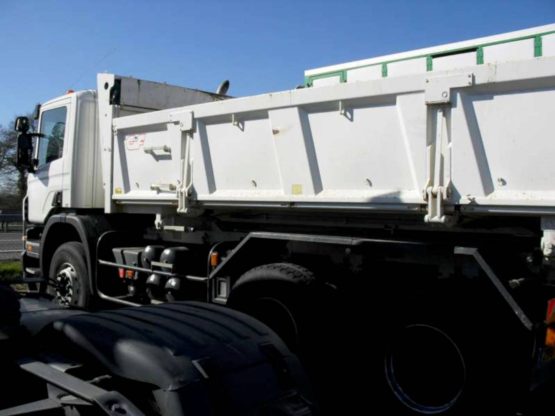 SCANIA P380CB