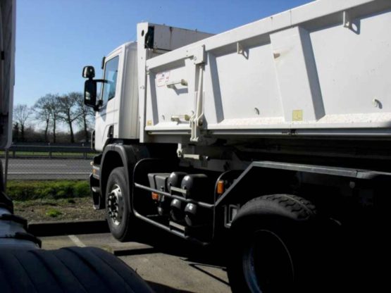 SCANIA P380CB