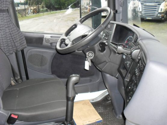 SCANIA R420LA