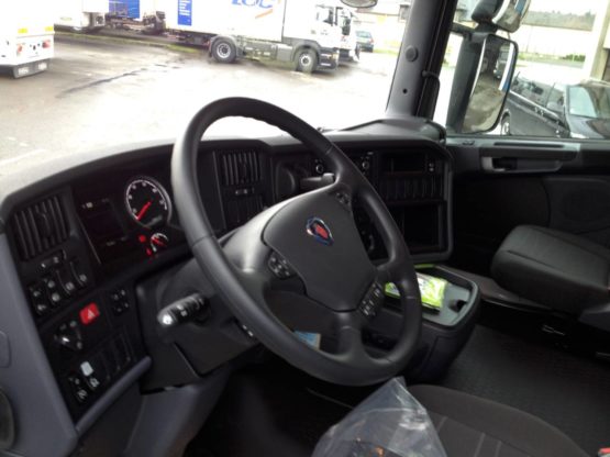 SCANIA R450