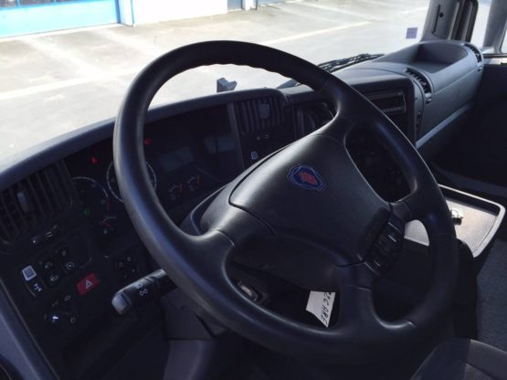 SCANIA R420LA
