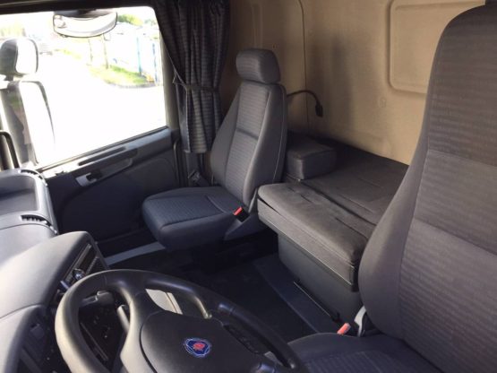 SCANIA R420LA