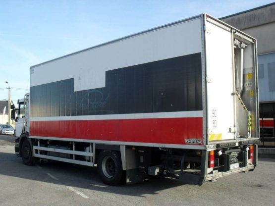 SCANIA P270DB