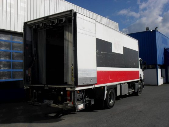 SCANIA P270DB