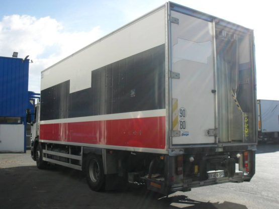 SCANIA P270DB