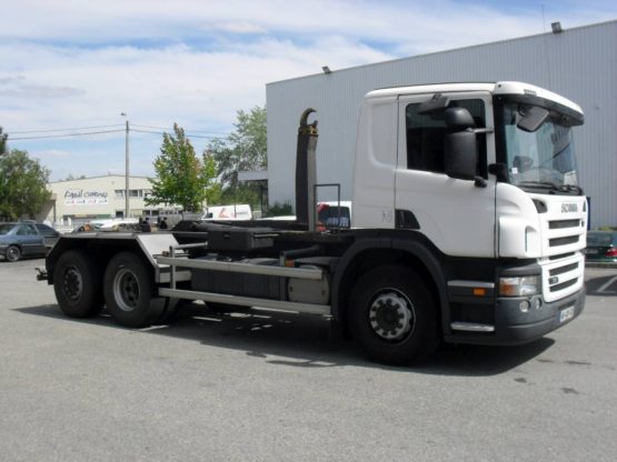 SCANIA P380LB