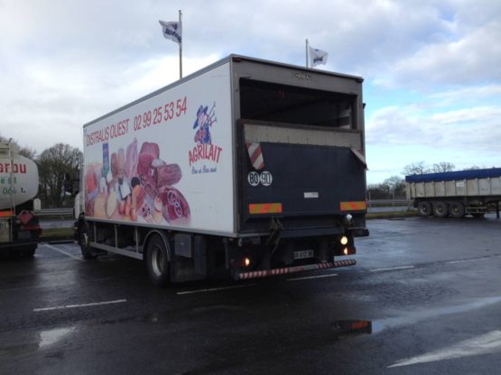 SCANIA P270DB