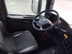 SCANIA P360LA