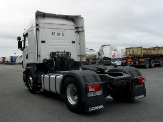 SCANIA R440LA