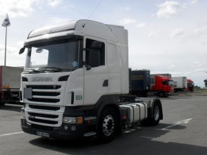 SCANIA R440LA