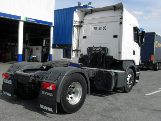 SCANIA R440LA