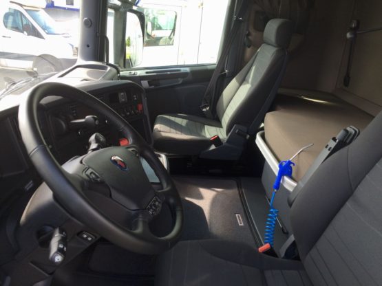 SCANIA R450