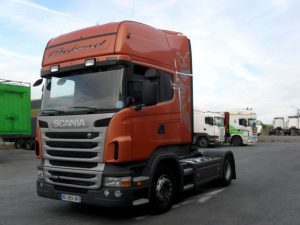 SCANIA R440LA