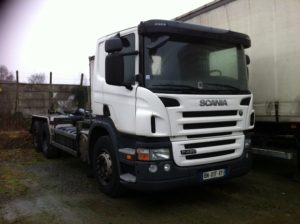 SCANIA P420LB