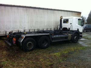 SCANIA P420LB