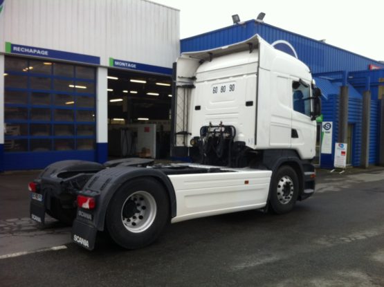 SCANIA R440LA