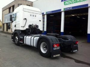 SCANIA R440LA