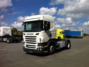 SCANIA R440LA