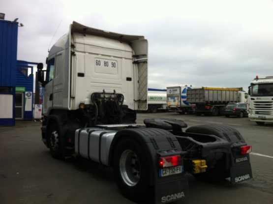 SCANIA R440LA