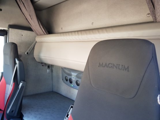 RVI MAGNUM 520